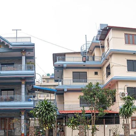 Hotel Middle Point Pvt Ltd Pokhara Zewnętrze zdjęcie