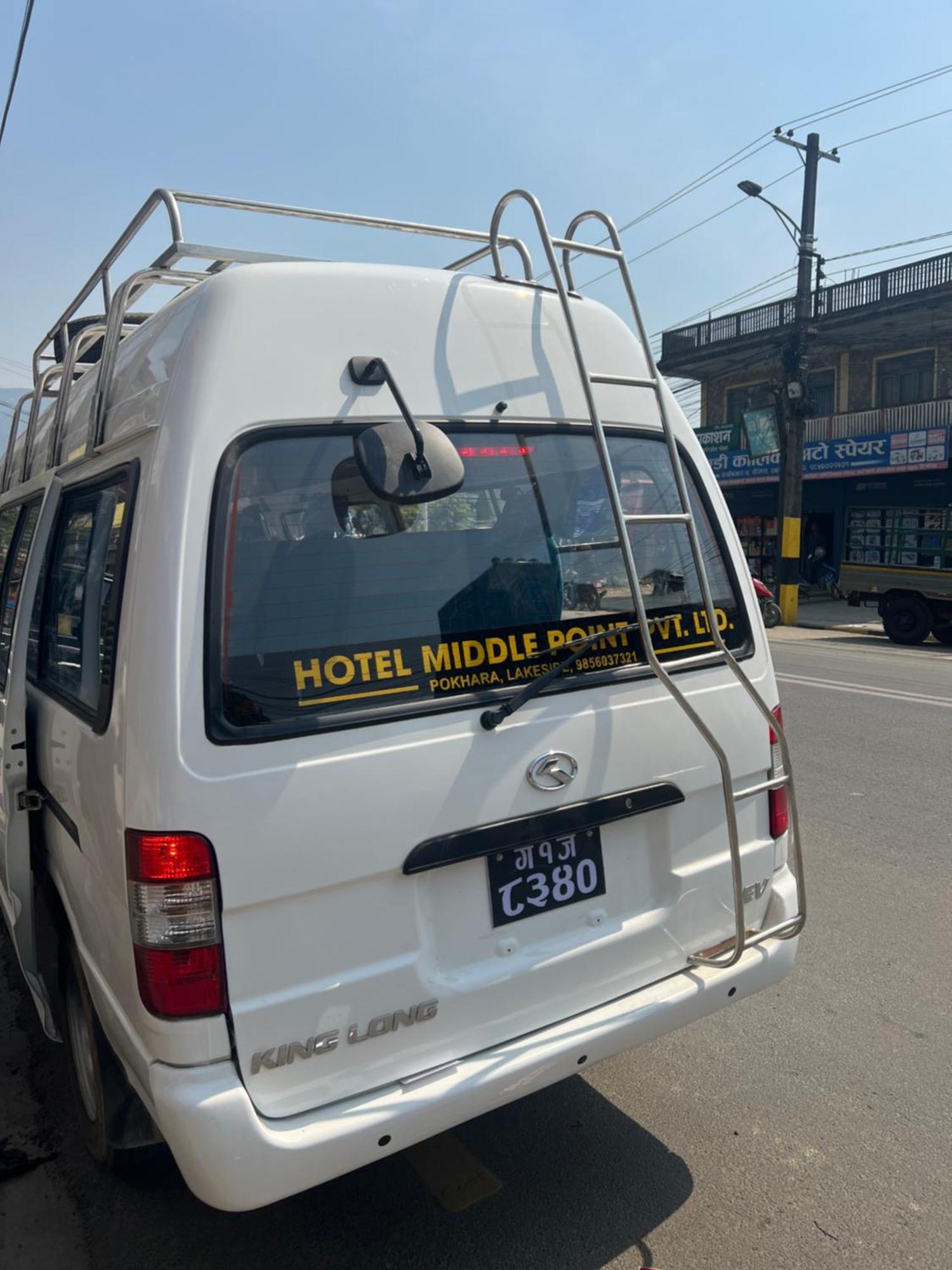 Hotel Middle Point Pvt Ltd Pokhara Zewnętrze zdjęcie