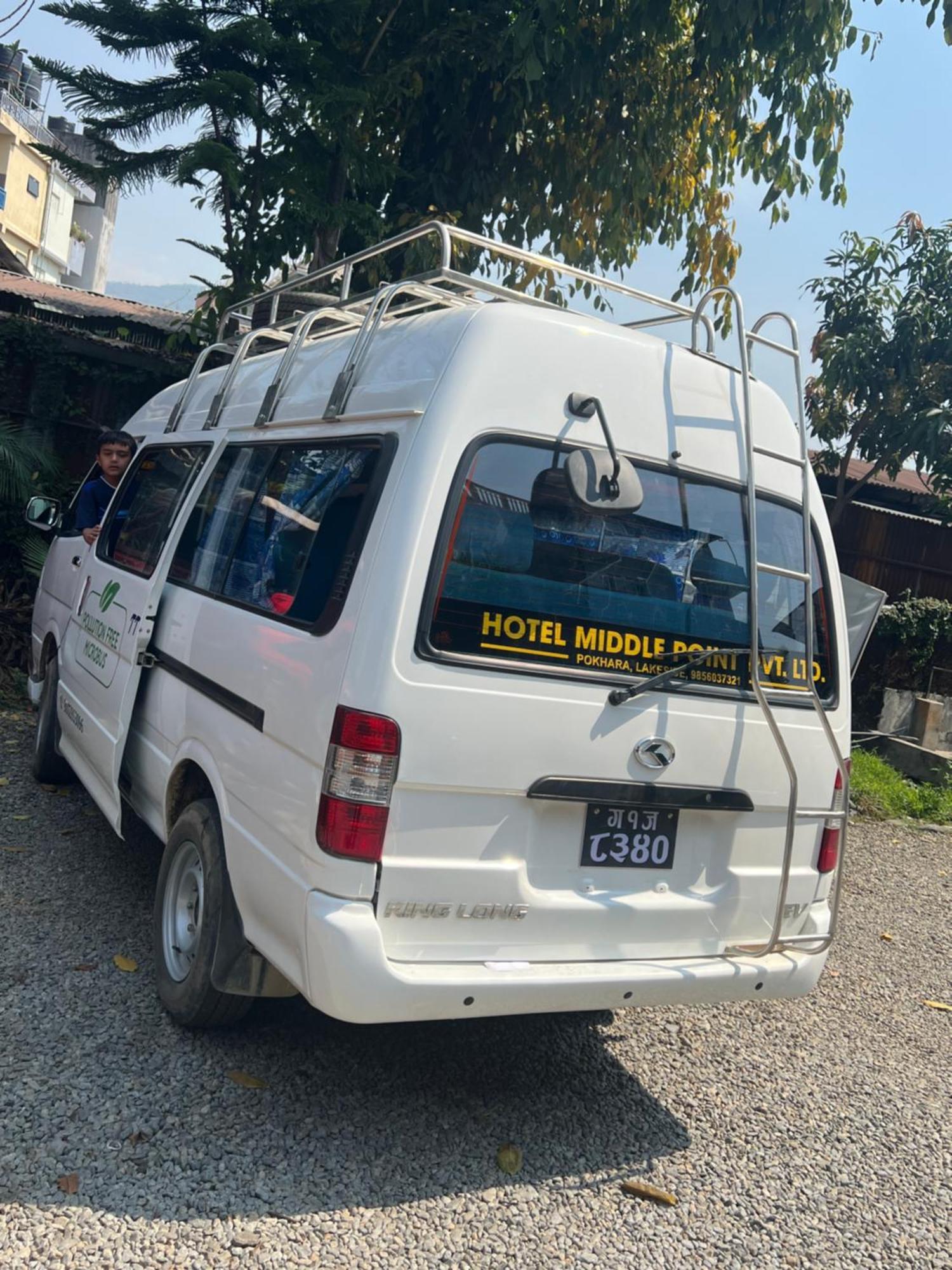 Hotel Middle Point Pvt Ltd Pokhara Zewnętrze zdjęcie