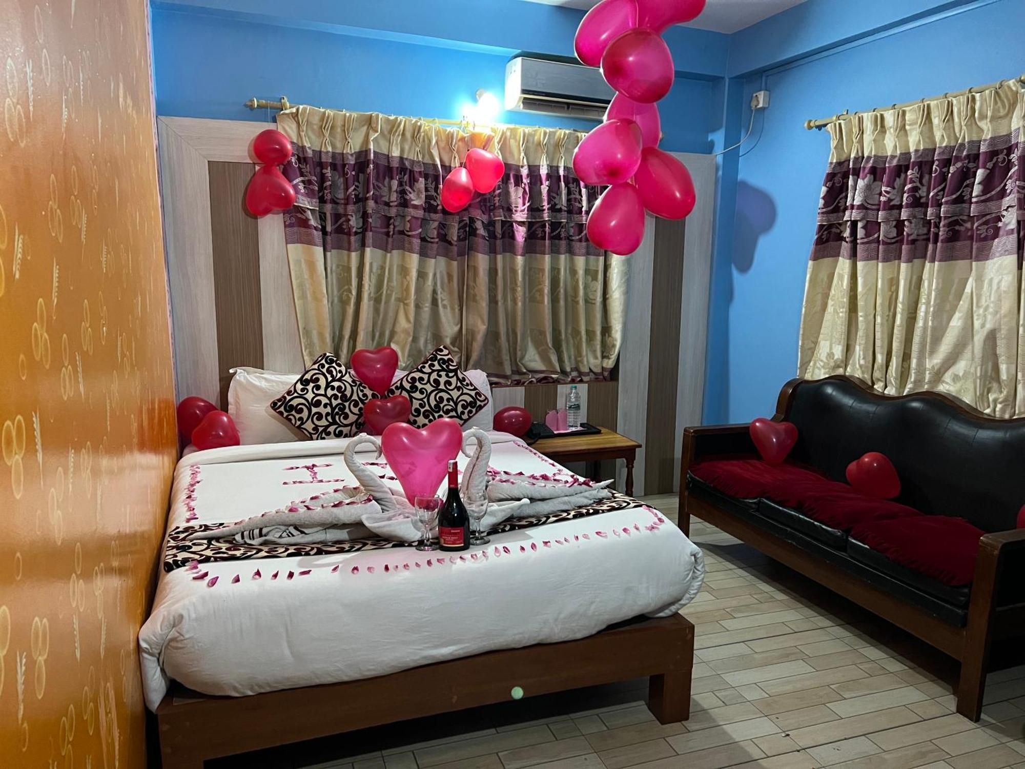Hotel Middle Point Pvt Ltd Pokhara Zewnętrze zdjęcie